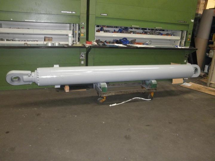 Vérins hydrauliques sur mesure Puy-de-Dôme